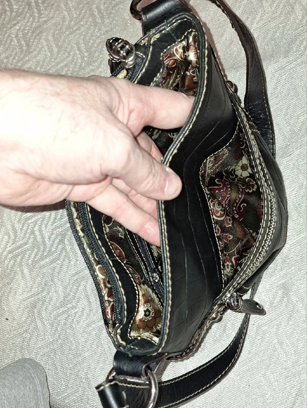 CLARKS Black Croc-Embossed Shoulder Bag